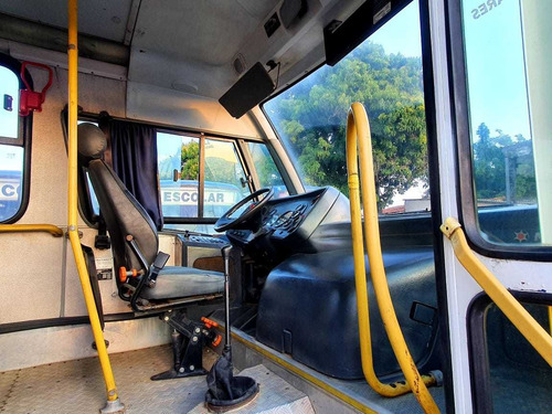 Micro Ônibus Escolar Mercedes-benz