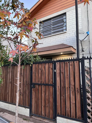 Tu Oasis Familiar Te Espera En Buin! Amplia Casa Con Jardín