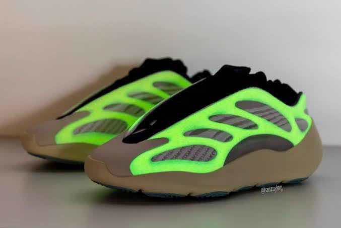 Yeezy 700 V3 Safflower 10 Y 9.5 Mx | Mercado Libre