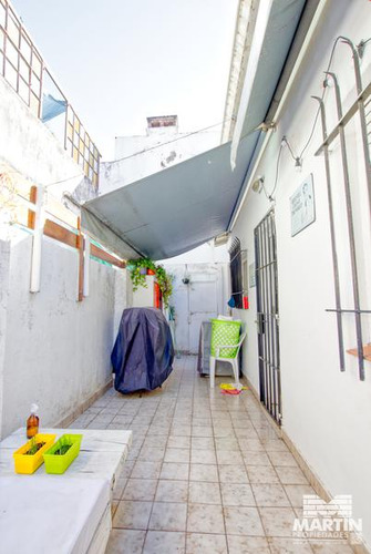 Chalet 3 Ambientes Reciclado A Nuevo Con Patio - Martínez