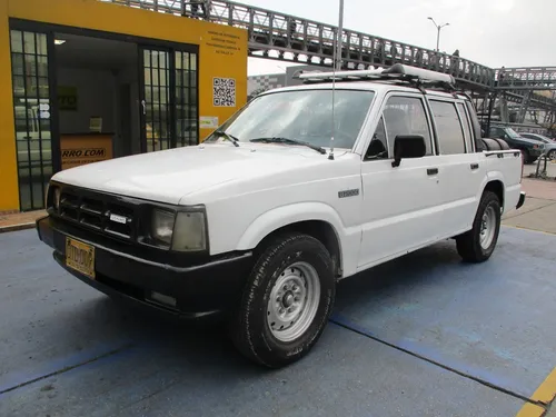 Mazda B2000 2.0