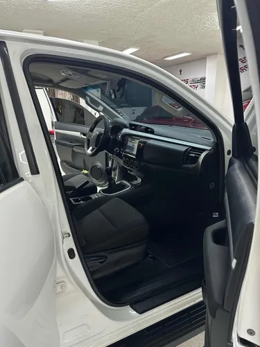 Toyota Hilux 2.4l 4x4 turbo diesel