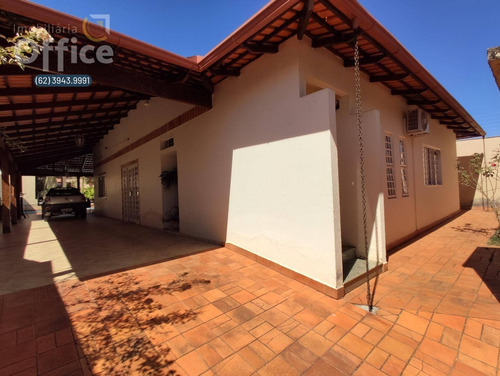Imagem 1 de 30 de Excelente Casa No Anápolis City De 3 Terrenos - Piscina - Quintal Grande E Gramado - 4 Suítes - 1338 M² - Ca0372