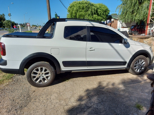 Volkswagen Saveiro 1.6 Cross Gp Cd 101cv 2016