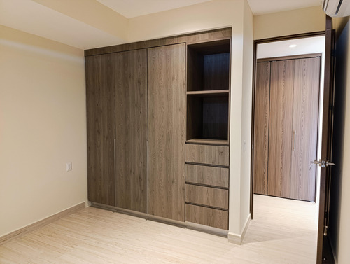 Departamento En Renta En Torre Zafiro, San Jerónimo, Monterrey