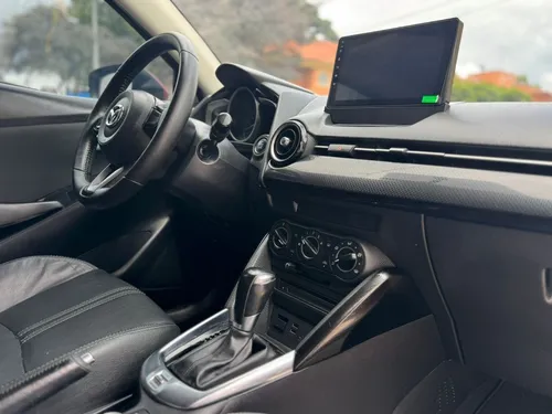 Mazda 2 1.5 TOURING TP