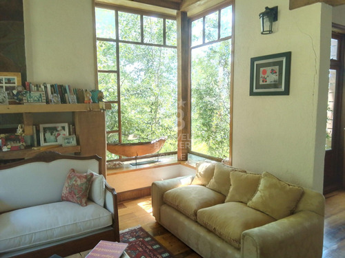 Magnífica Casa, Espectaculares Vistas Y A Pasos Del Centro