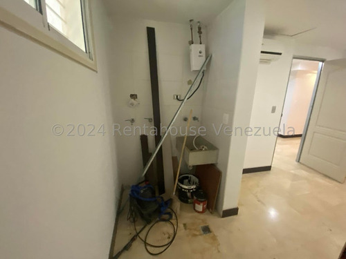 Apartamento Familiar Con Mascotas Residencias Tucany Con Pozo De Agua En Calle Cerrada En Alquiler En Escampadero Avenida Principañ Caracas