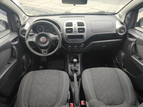 Fiat Palio 1.4 Attractive Flex 5p