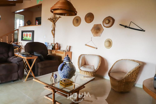 Casa En Lomas De San Mateo, Naucalpan De Juárez Con 3 Habitaciones