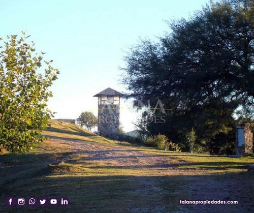 Imagen 8 de 30 de Corral De Barrancas Unquillo