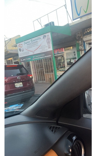 Propiedad Comercial En Venta Con 3 Locales Y Departamento