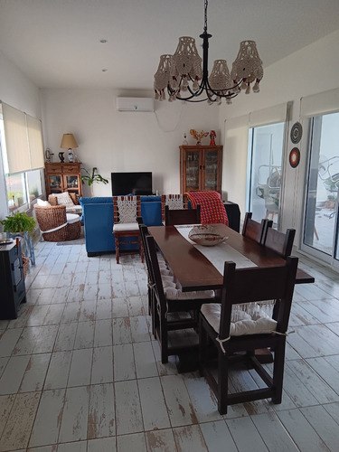 Hermosa Casa Nueva Con Gran Parque Y Piscina