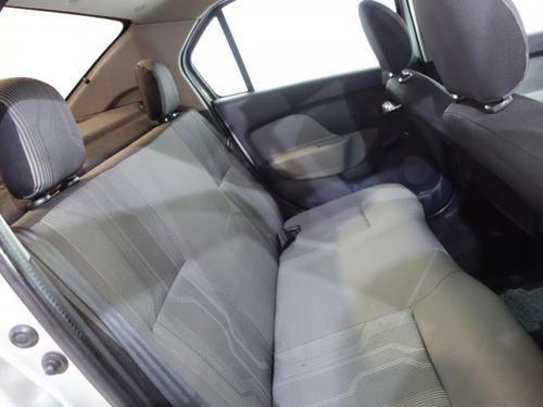 Renault Logan Logan 1.6 EXPRESSION 8V FLEX 4P MANUAL