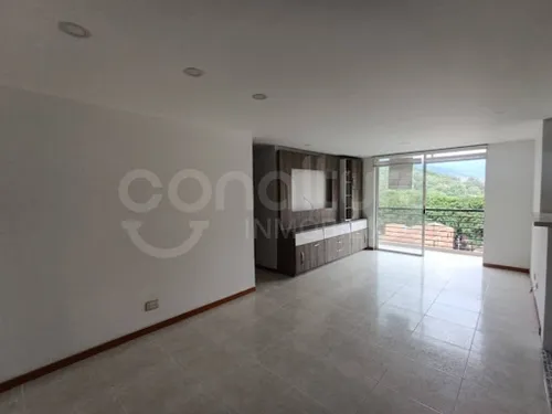 Apartamento En Arriendo Los Colores 472-7194