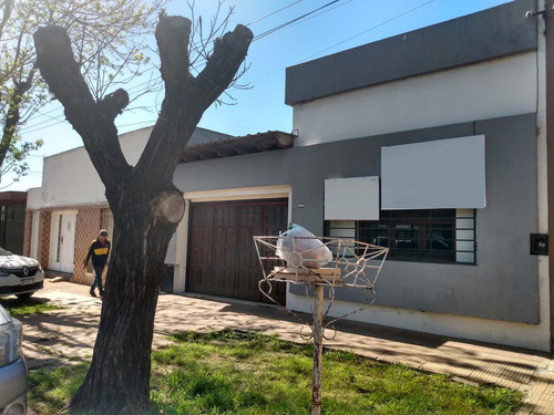 Casa En Venta En La Plata - Dacal Bienes Raíces