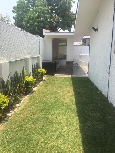 Casa En Renta Lomas De Cocoyoc (cardenal)