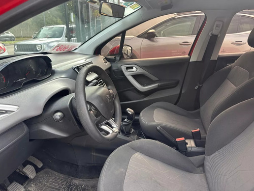 Peugeot 208 1.6 Active