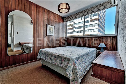 Venta De Apartamento 3 Dormitorios En Penínsul
