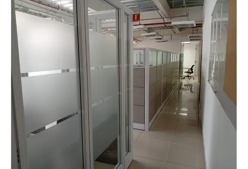 Oficina Amoblada En Arriendo, La Castellana