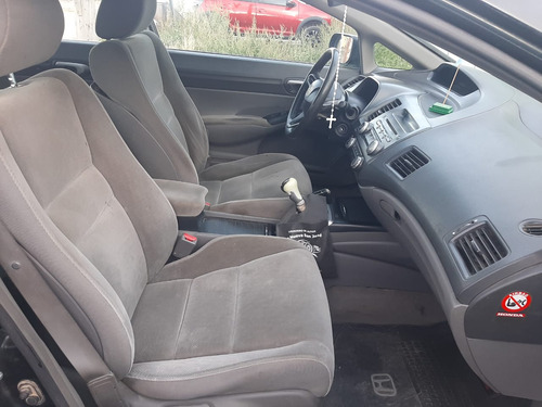 Honda Civic 1.8 Lxs Mt