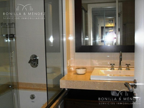 Aquarela, 2 Suites, Toilette, Dependencia De Servicio