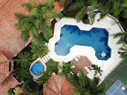 Imagem 2 de 30 de Chacará De 3.000 M² Com 6 Suítes, Sala Para 6 Ambientes. - 13308