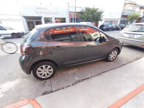Imagen 9 de 10 de Peugeot 208 2018 1.6 Active
