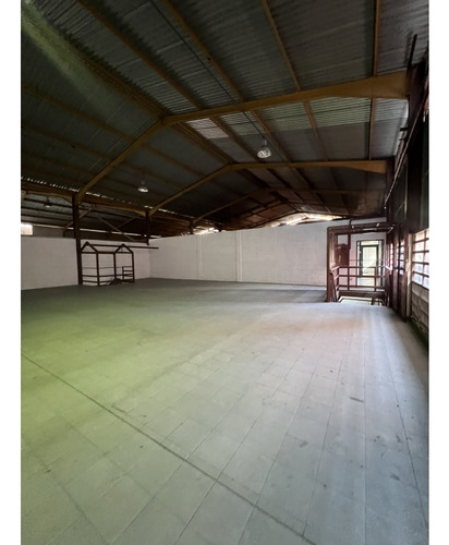 Galpón En Venta En Guaicay (las Minas De Baruta) 3499 Mts2