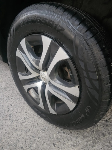 Toyota Rav4 2.0 Advantage Lujo 4x2 Mt 2017