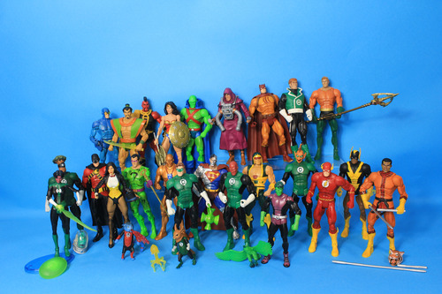Beast Boy Dc Universe Classics Figura (Usado)