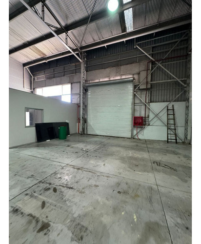 Arriendo De Bodega De 278 M2 En Mc San Pedro De La Paz, Ccp