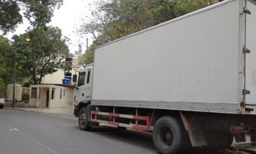 Imagen 10 de 12 de Mudanzas, Fletes, Elevaciones, Embalaje De Muebles, Peones