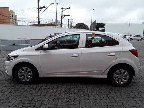 Imagem 6 de 9 de Chevrolet Onix 1.0 Mpfi Lt 8v Flex 4p Manual