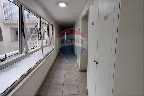 Encantador Departamento En Calle Agustinas