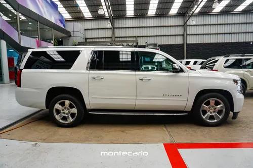 Chevrolet Suburban 5.3 V8 LT Piel 2 Fila Asientos At