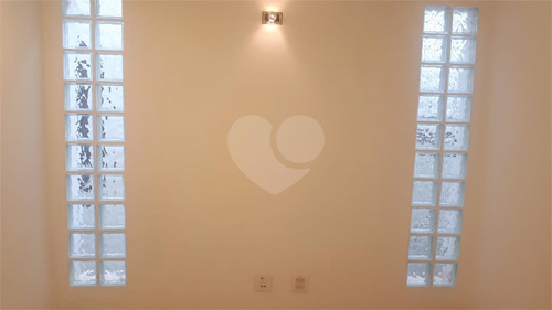 Imagem 6 de 30 de Casa Residencial Ou Comercial Reformada Com 6 Salas Amplas + 2 Vagas !!! - Reo120126