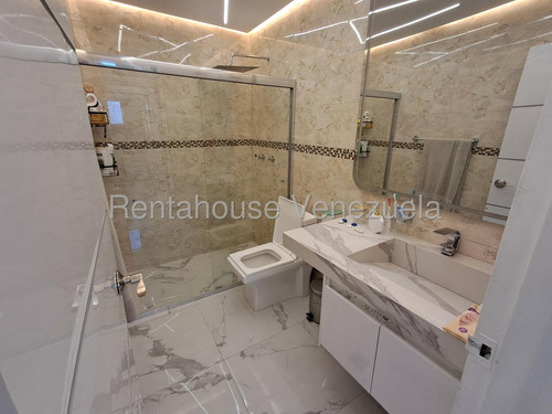 Venta De Apartamento En Lomas De Prados Del Este #25-24297