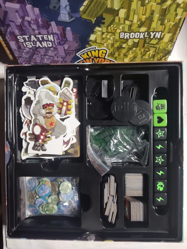 Juego De Mesa Devir King Of Tokyo Y Nueva York (Usado)