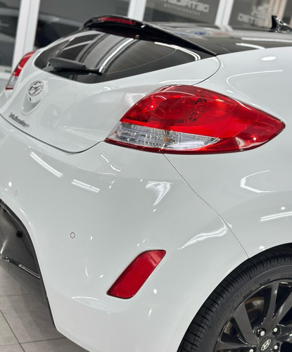 Hyundai Veloster 1.6 6at 130cv