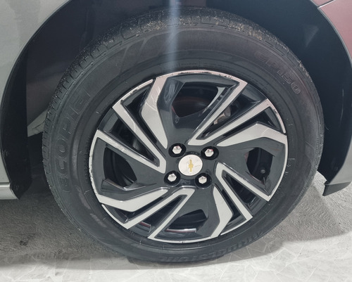 Chevrolet Onix plus 1.0 Lt 4p