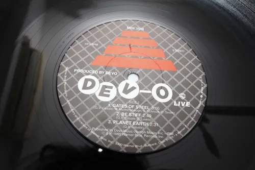 Vinilo Devo Dev-o Live 1981 Usa Freedom Of Choice Whip It (Usado)