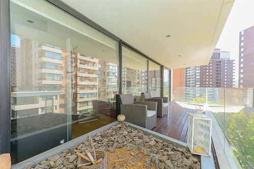 Departamento En Arriendo De 2 Dorm. En Las Condes