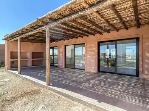Imagen 26 de 30 de Muy Practica Casa 3 Dorm A Estrenar, Al Lago, En Venta, En San Sebastián, Pilar