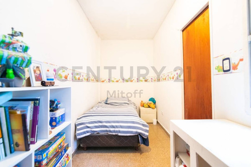 Imagen 16 de 19 de Departamento En Venta De 2 Dormtorios Con Patio En La Plata