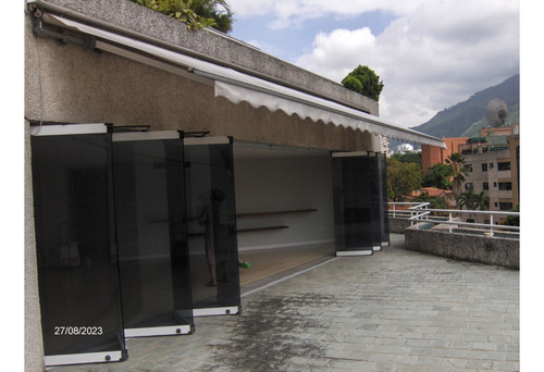 Se Vende Apto 242 M2 3h/3b/3p Altamira 4568
