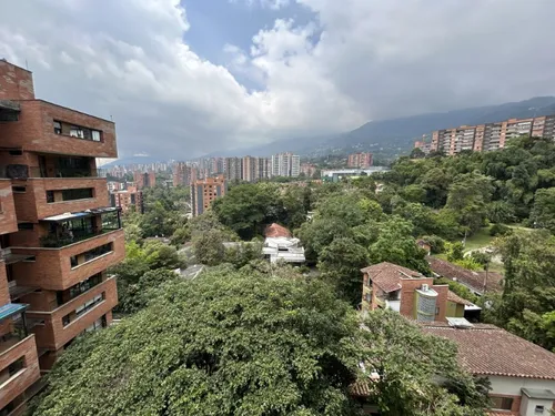 Apartaestudio En Arriendo Ubicado En Envigado Sector Loma De Las Brujas (27247).