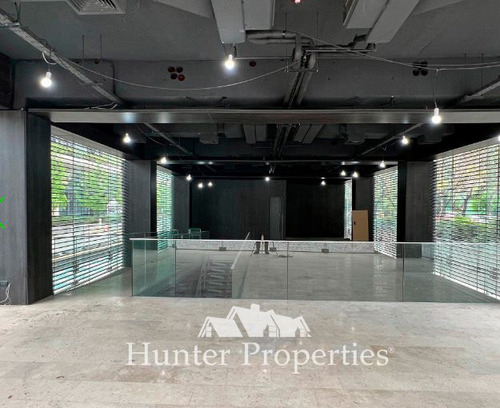 Local Comercial 535m2 Nueva Costanera.showrooms Vitacura