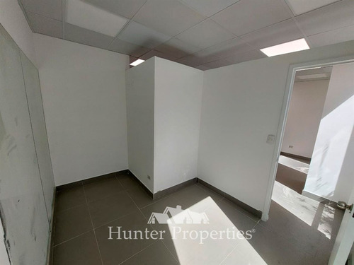 Local Comercial, Excelente Ubicación, Arriendo Lo Barnechea