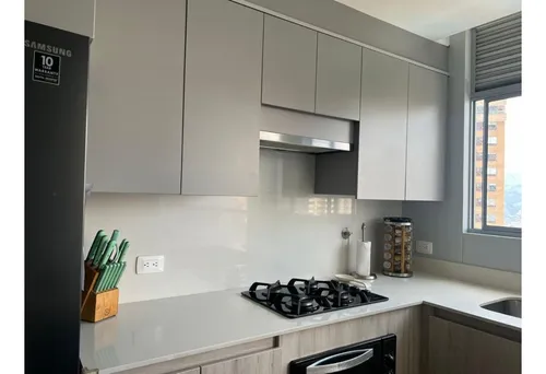 Vendo Apartamento En St Laurent Piso Alto Envigado
